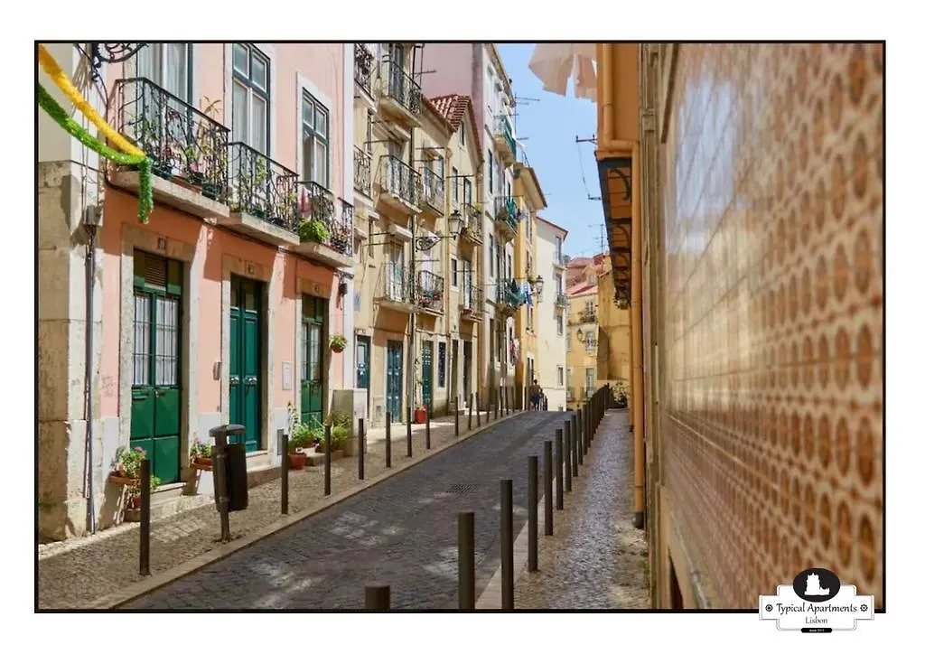 Garrafeira, Typical Apartments kontakter